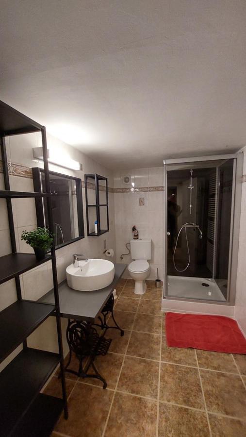 Au coquelicot : gîte cosy pour 8 pers. avec jardin Ath Extérieur photo